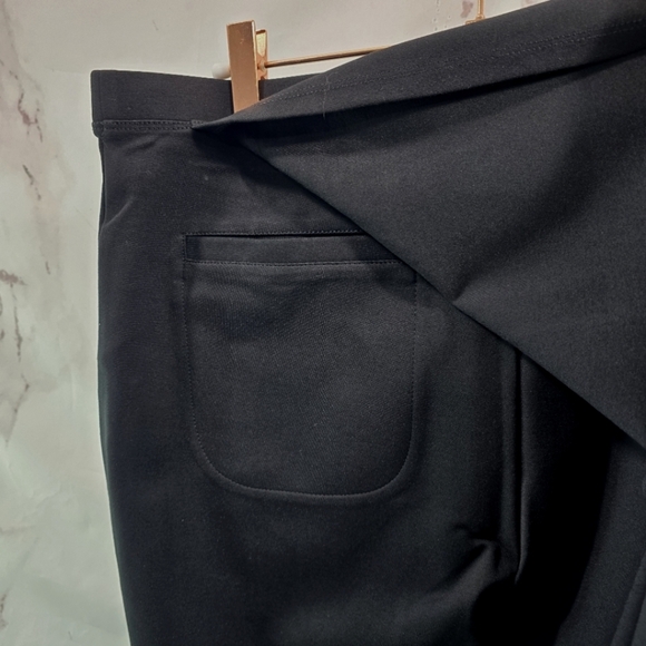 Betabrand Skirt Womens Black Sassiest Pant Capri Skort Lined Petite Regular - Picture 10 of 12